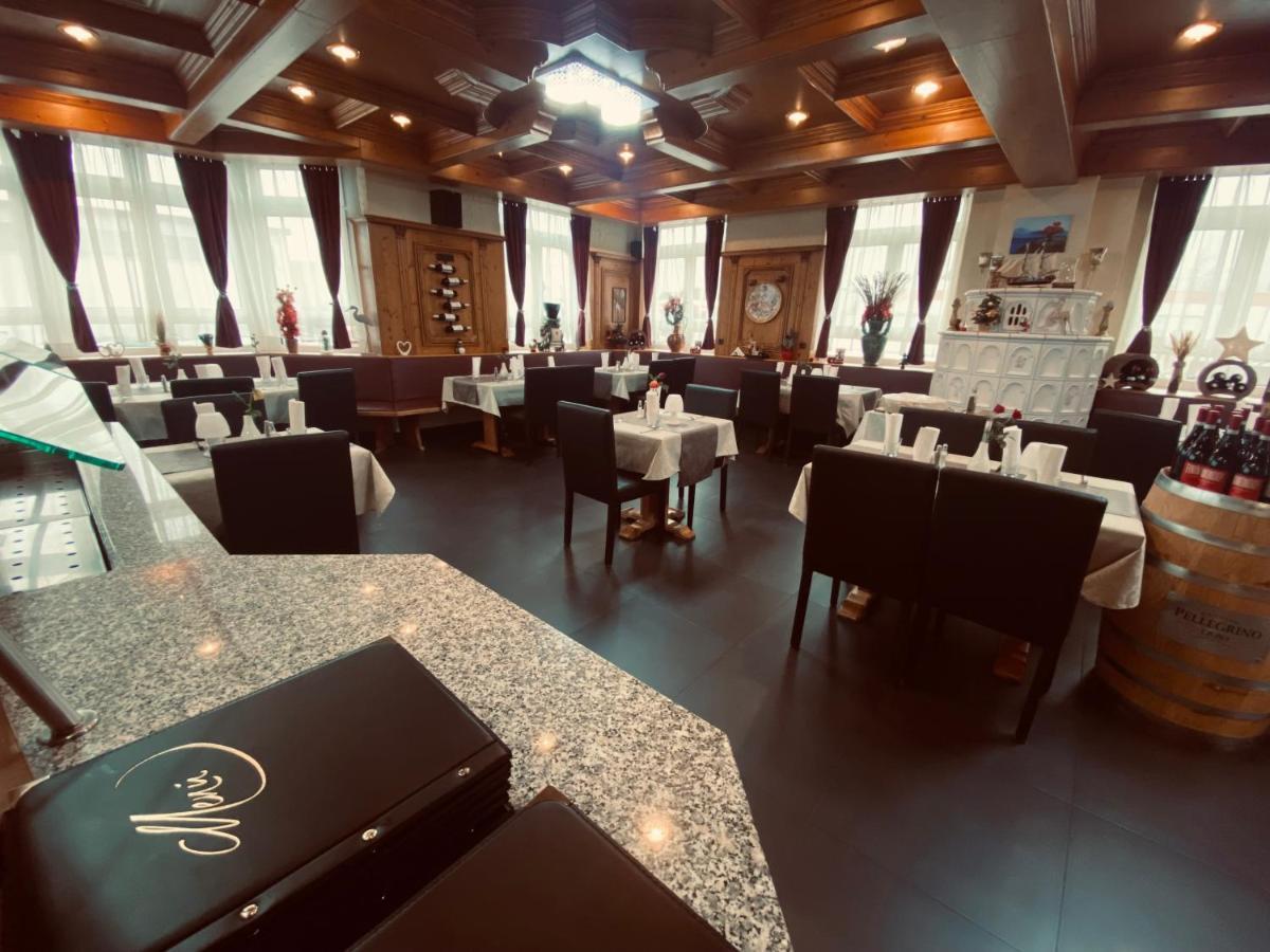 E&D Hotel Родґау Екстер'єр фото
