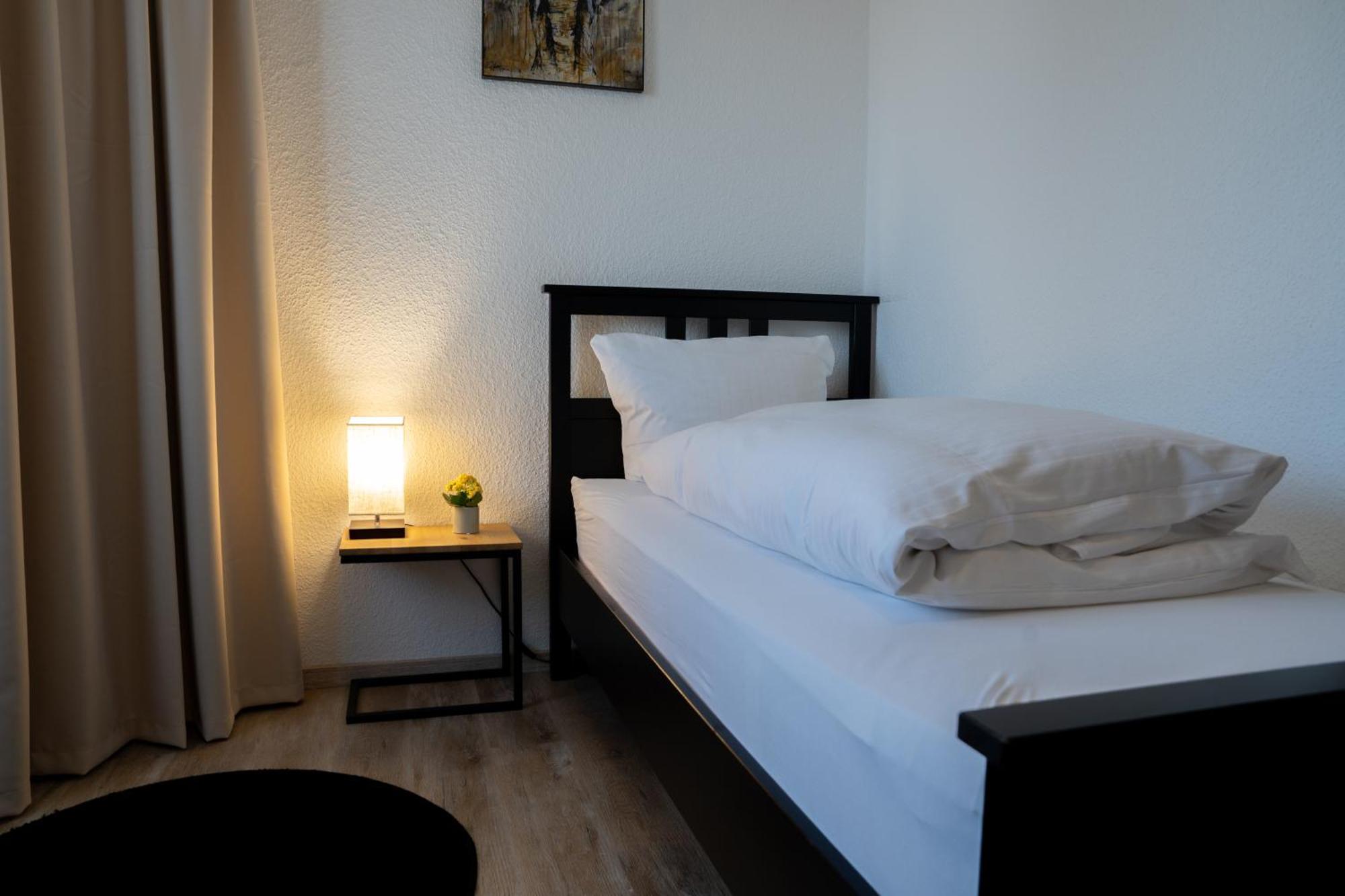 E&D Hotel Родґау Екстер'єр фото