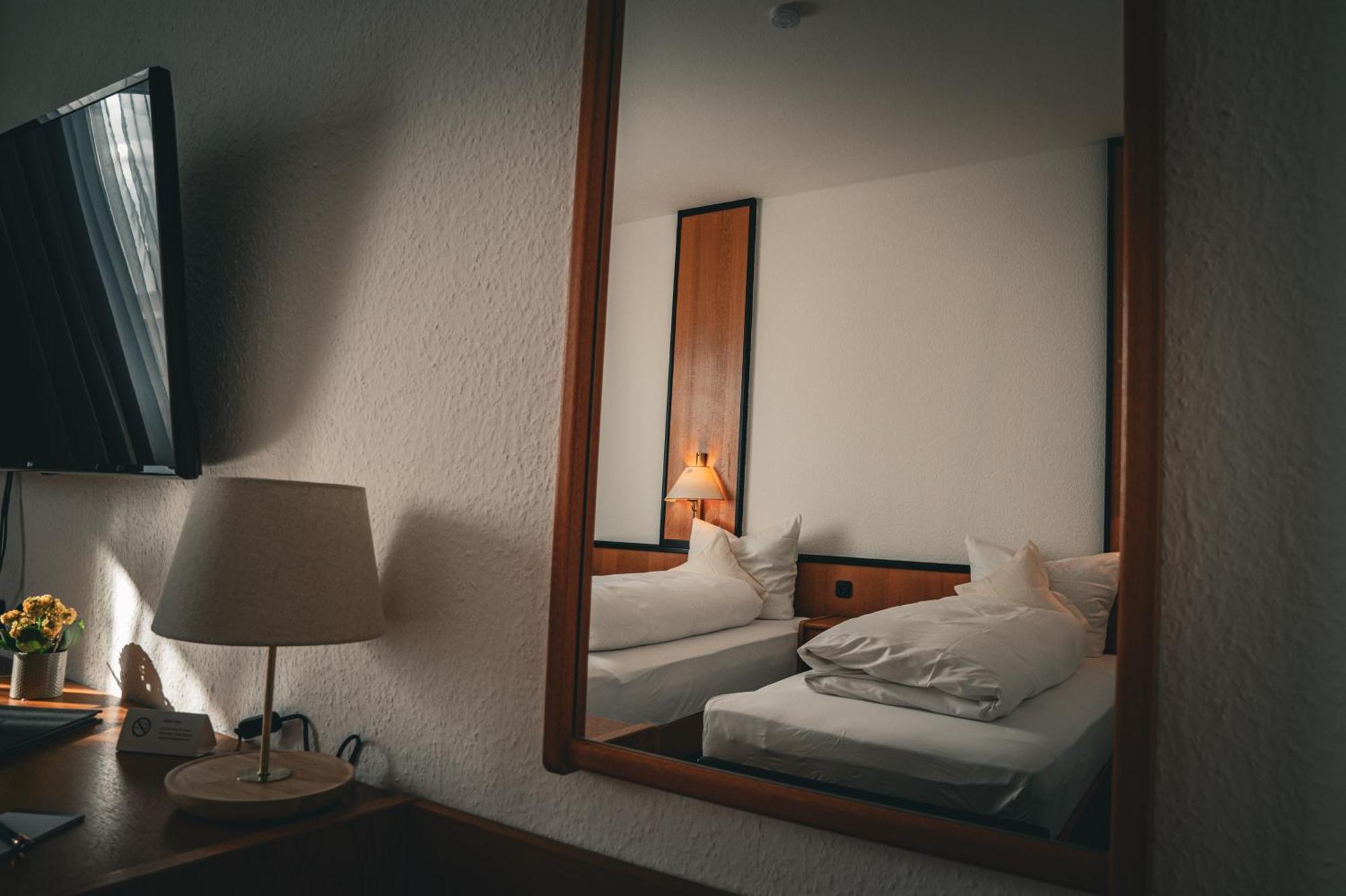 E&D Hotel Родґау Екстер'єр фото